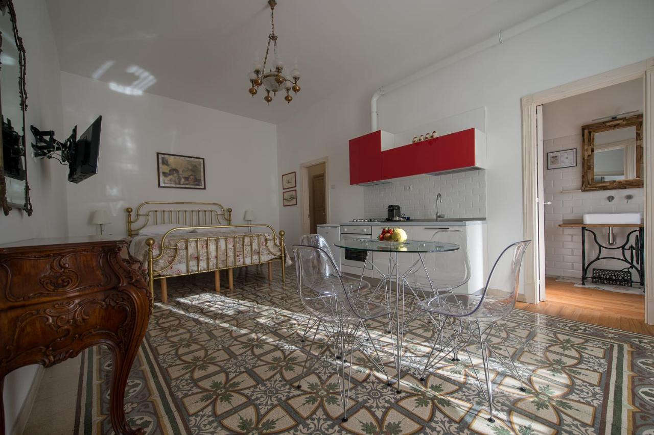Ai Cappuccini Guest House ノイカッタロ エクステリア 写真