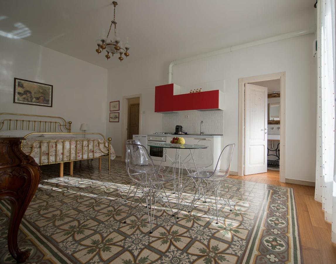 Ai Cappuccini Guest House ノイカッタロ エクステリア 写真